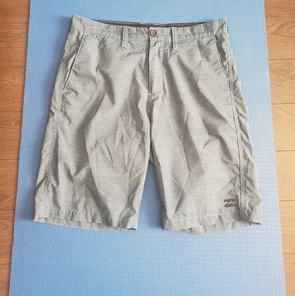 Billabong Submersible Shorts - Picture 4 of 10